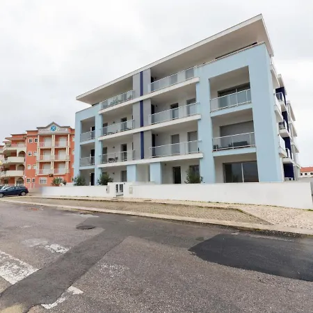 Beautiful Apartment In S O Martinho Do Porto With Balcony Sao Martinho do Porto Exterior photo