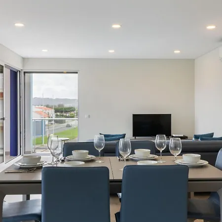 Beautiful Apartment In S O Martinho Do Porto With Balcony Sao Martinho do Porto Exterior photo